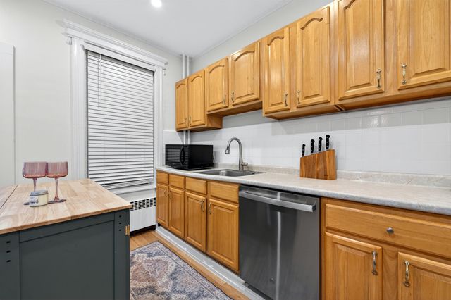 601 16TH ST, Union City, NJ 07087