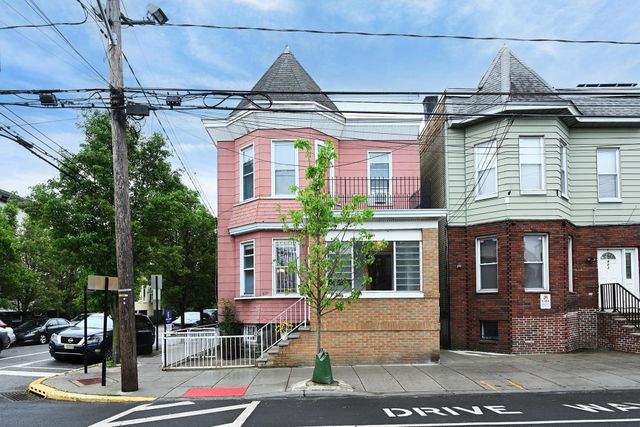 601 16TH ST, Union City, NJ 07087