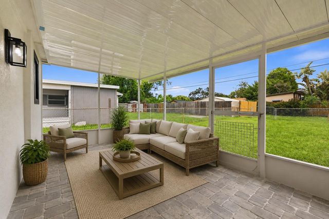4409 W WYOMING AVENUE, Tampa, FL 33616