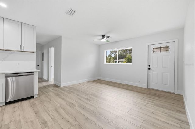 4409 W WYOMING AVENUE, Tampa, FL 33616