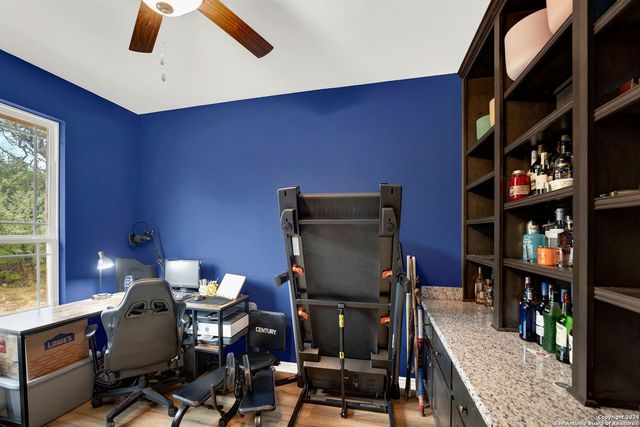 405 COUNTY ROAD 246, Hondo, TX 78861