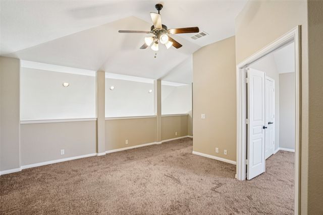 101 Gateway Drive, Alvarado, TX 76009