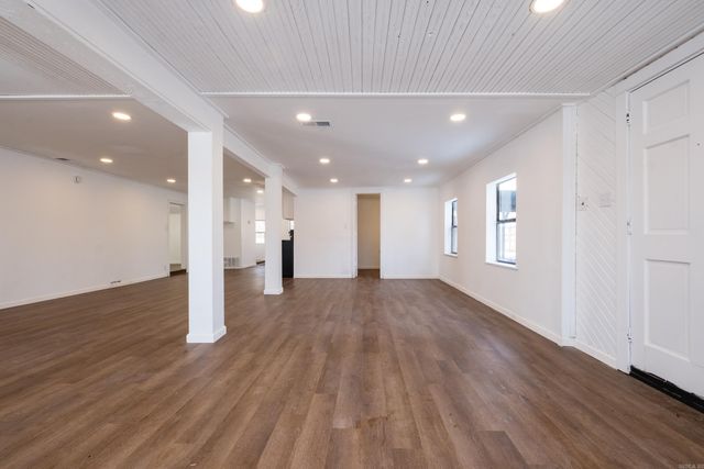 13118 Old River Dr, Scott, AR 72142