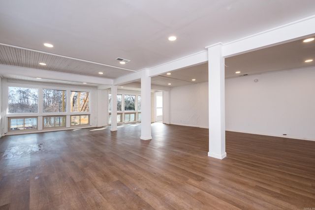 13118 Old River Dr, Scott, AR 72142