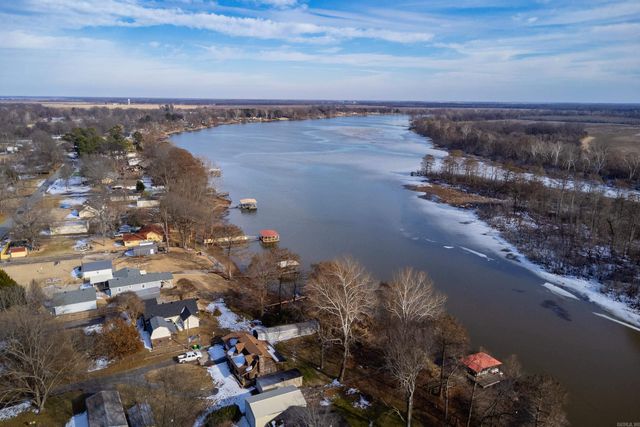 13118 Old River Dr, Scott, AR 72142