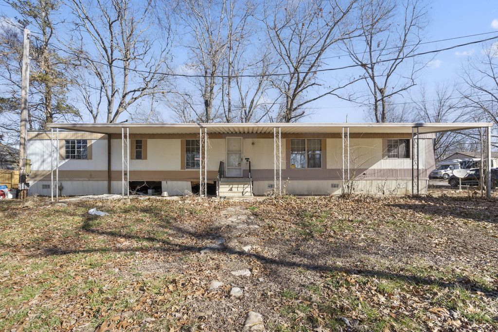 6034 Glenwood Drive, Merriam Woods, MO 65740