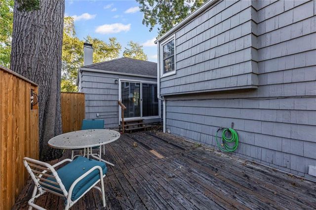 7000 Roe Avenue Avenue, Prairie Village, KS 66208