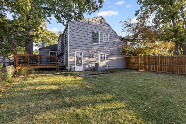 7000 Roe Avenue Avenue, Prairie Village, KS 66208