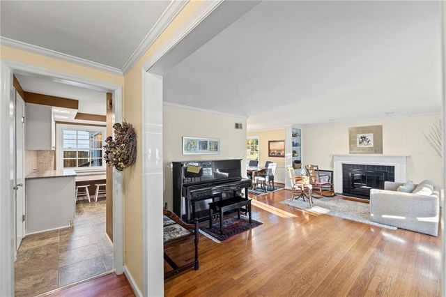 7000 Roe Avenue Avenue, Prairie Village, KS 66208