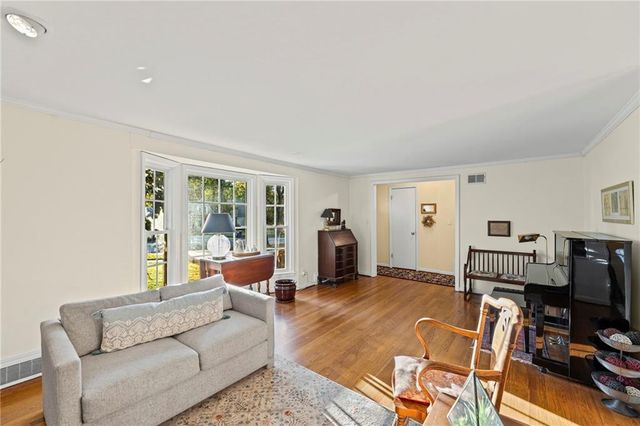 7000 Roe Avenue Avenue, Prairie Village, KS 66208