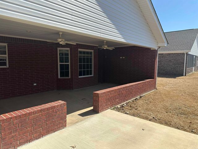 12 Enclave Circle, Paragould, AR 72450