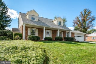 1818 ROXBORO RD, York, PA 17402