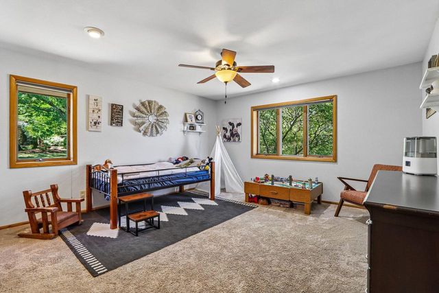 803 Knollwood COURT, Waukesha, WI 53188