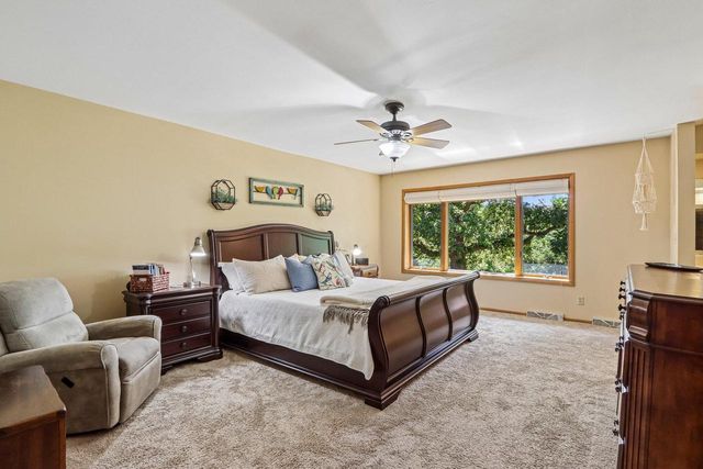 803 Knollwood COURT, Waukesha, WI 53188