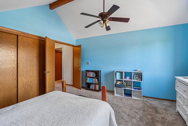 803 Knollwood COURT, Waukesha, WI 53188