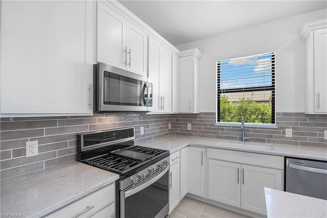 20549 Pebble Glen DR, Estero, FL 33928