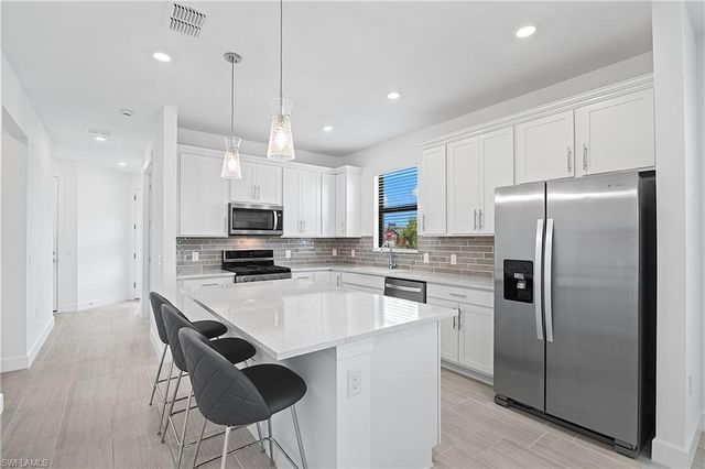 20549 Pebble Glen DR, Estero, FL 33928