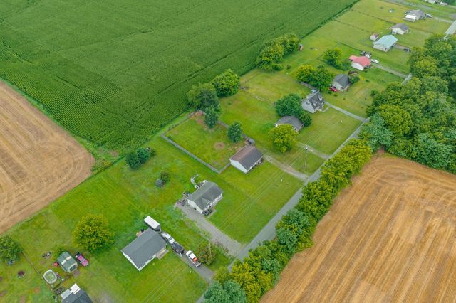 301 Bumpus Mill Rd, Oak Grove, KY 42262