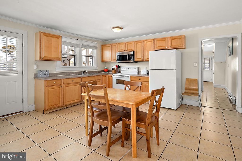 Image 19 of property listing at 404 SAINT LOUIS AVE #12, Ocean City, MD 21842