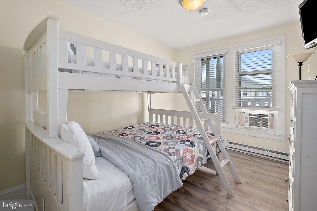 Image 24 of property listing at 404 SAINT LOUIS AVE #12, Ocean City, MD 21842