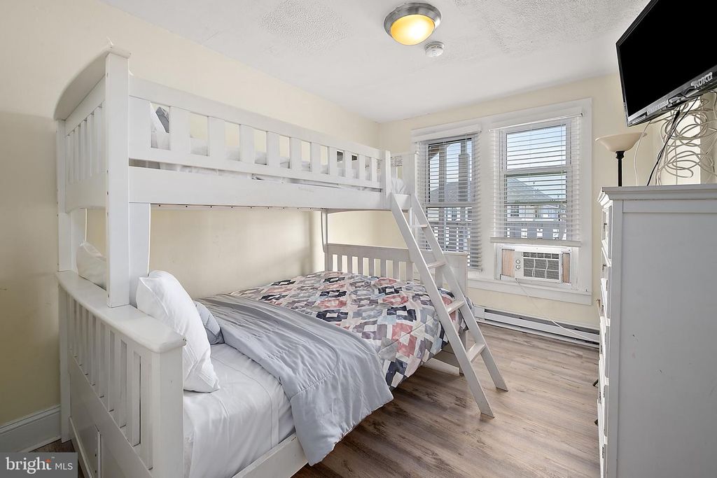 Image 25 of property listing at 404 SAINT LOUIS AVE #12, Ocean City, MD 21842