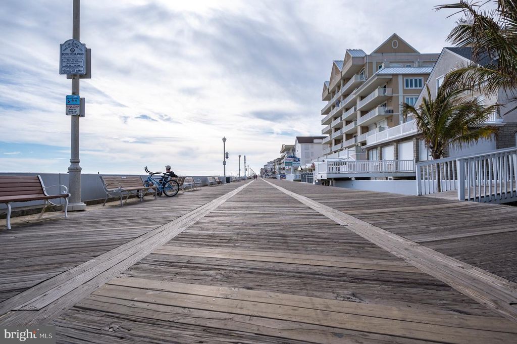 Image 35 of property listing at 404 SAINT LOUIS AVE #12, Ocean City, MD 21842