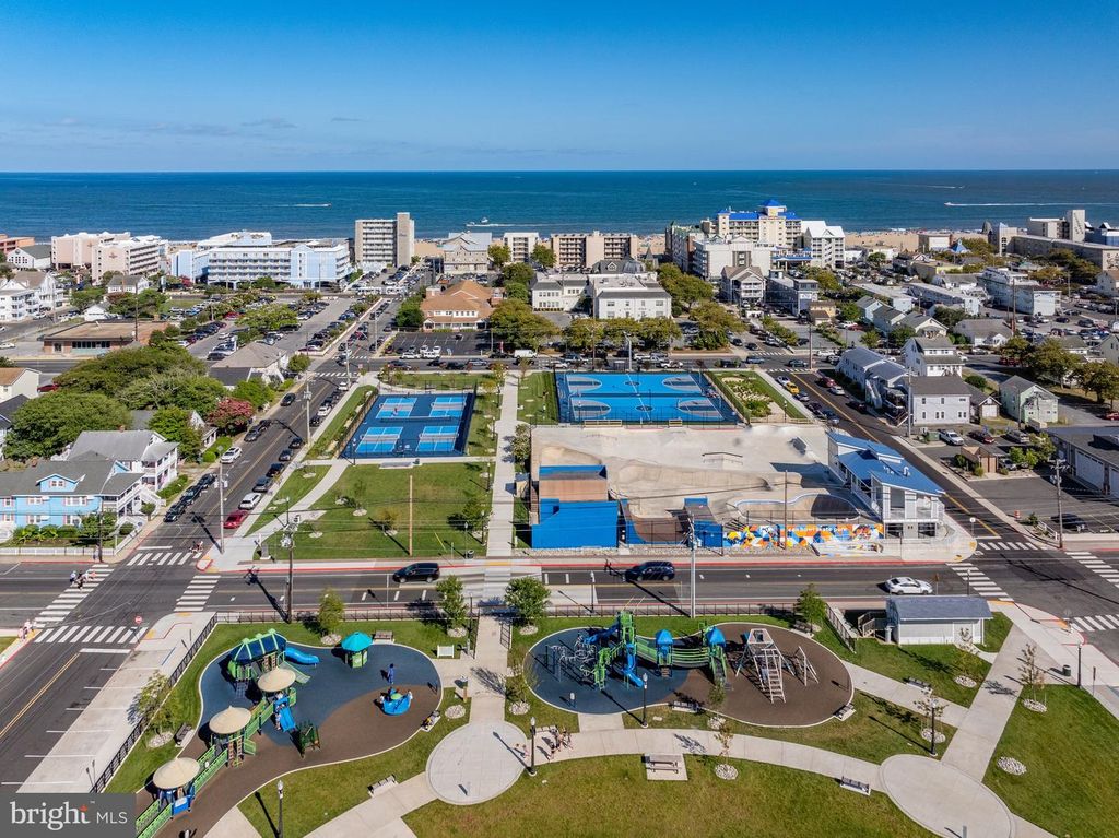 Image 47 of property listing at 404 SAINT LOUIS AVE #12, Ocean City, MD 21842