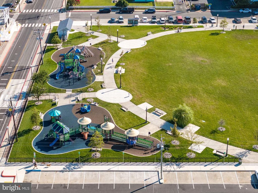 Image 56 of property listing at 404 SAINT LOUIS AVE #12, Ocean City, MD 21842