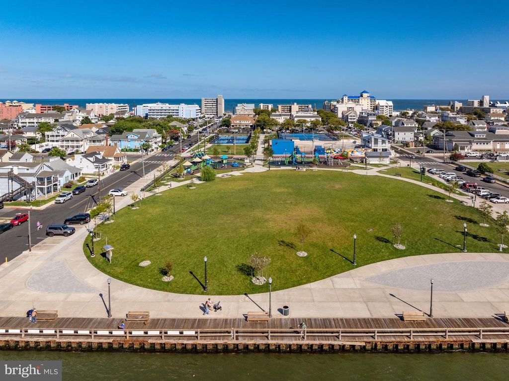 Image 57 of property listing at 404 SAINT LOUIS AVE #12, Ocean City, MD 21842