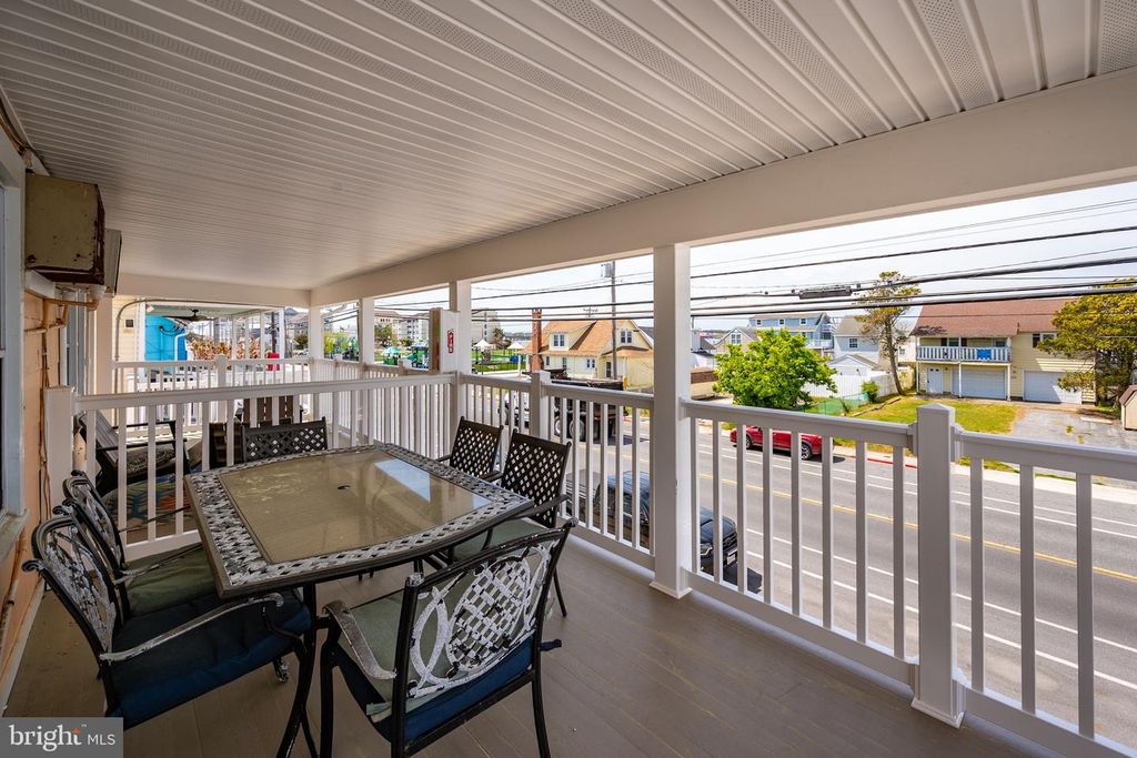 Image 6 of property listing at 404 SAINT LOUIS AVE #12, Ocean City, MD 21842