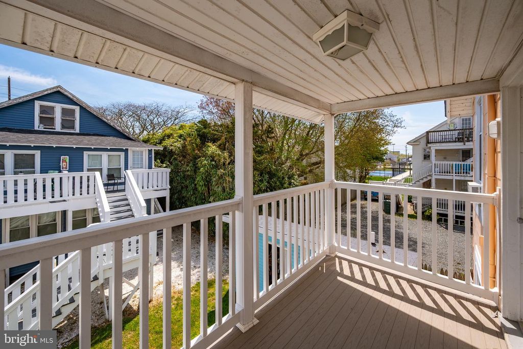 Image 7 of property listing at 404 SAINT LOUIS AVE #12, Ocean City, MD 21842
