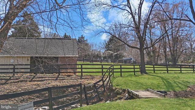 3022 FOX DEN LN, Oakton, VA 22124