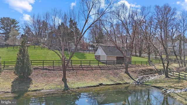 3022 FOX DEN LN, Oakton, VA 22124