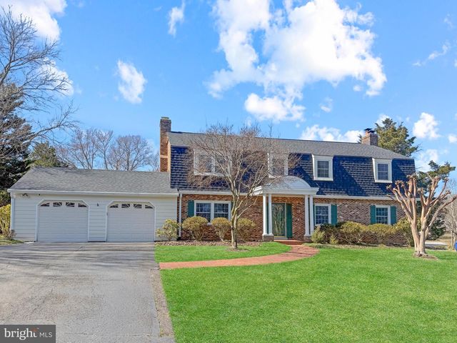 3022 FOX DEN LN, Oakton, VA 22124