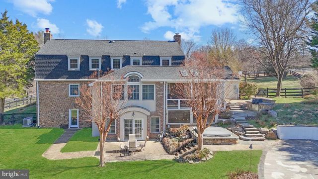 3022 FOX DEN LN, Oakton, VA 22124