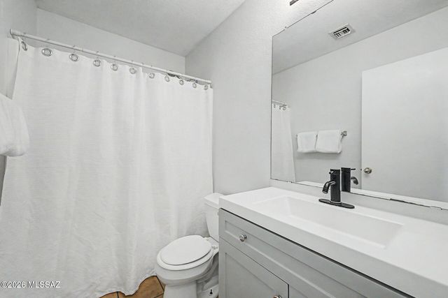 1270 N Falcon Ridge Drive, Tucson, AZ 85745