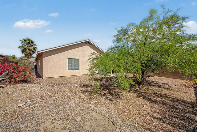 1270 N Falcon Ridge Drive, Tucson, AZ 85745