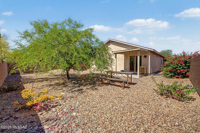 1270 N Falcon Ridge Drive, Tucson, AZ 85745