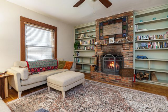 76 E Lakeview Avenue, Columbus, OH 43202