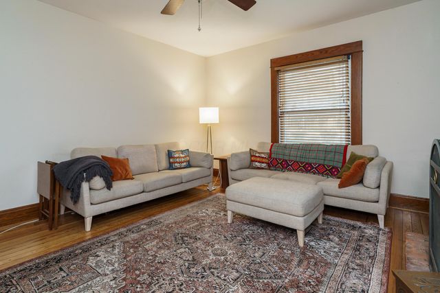 76 E Lakeview Avenue, Columbus, OH 43202