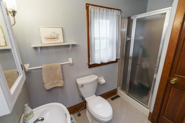 76 E Lakeview Avenue, Columbus, OH 43202