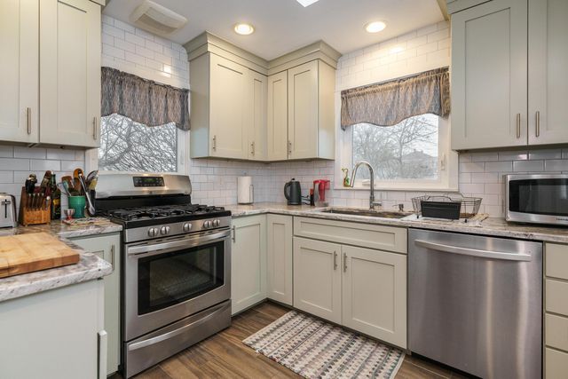 76 E Lakeview Avenue, Columbus, OH 43202