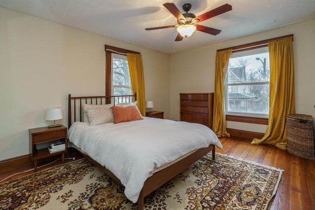 76 E Lakeview Avenue, Columbus, OH 43202