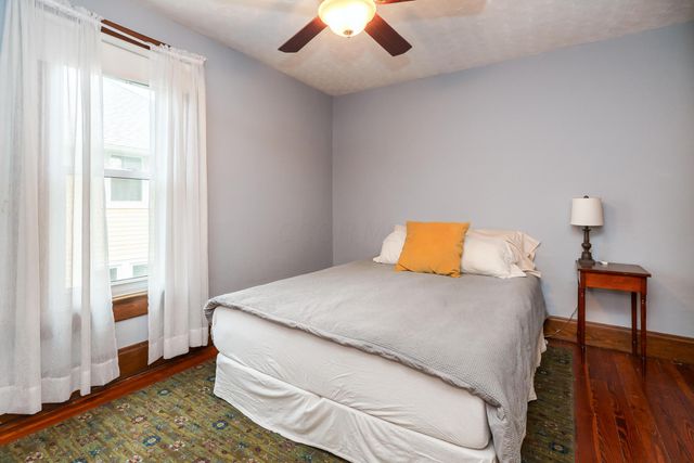 76 E Lakeview Avenue, Columbus, OH 43202