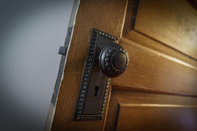 76 E Lakeview Avenue, Columbus, OH 43202