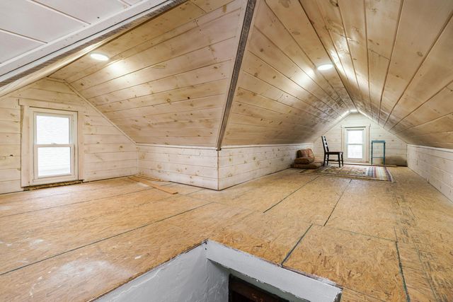 76 E Lakeview Avenue, Columbus, OH 43202