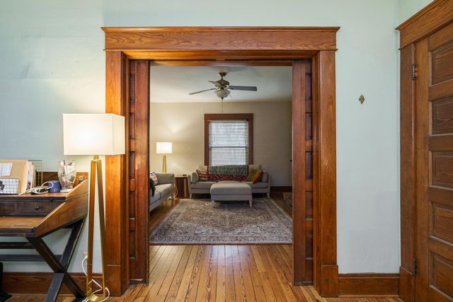 76 E Lakeview Avenue, Columbus, OH 43202