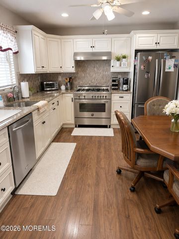 554 Gold Street, Toms River, NJ 08753