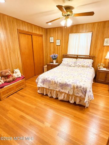 554 Gold Street, Toms River, NJ 08753