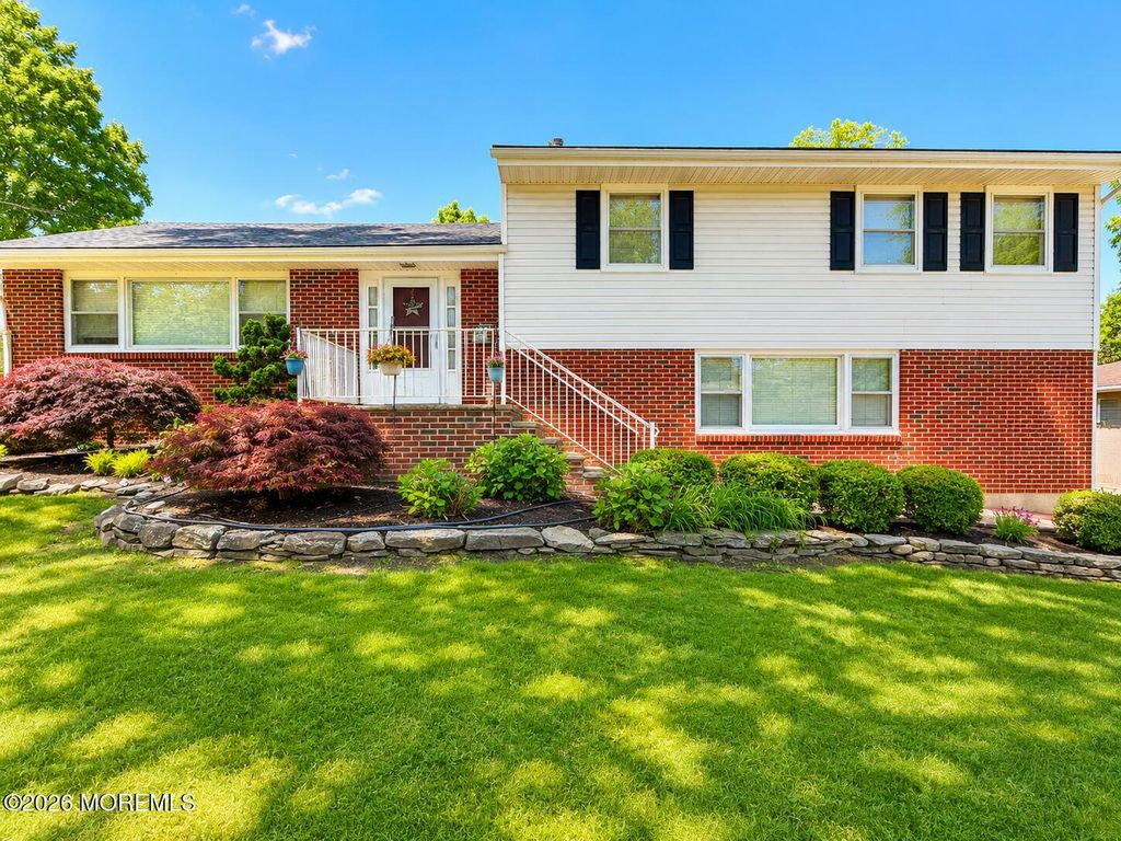 554 Gold Street, Toms River, NJ 08753